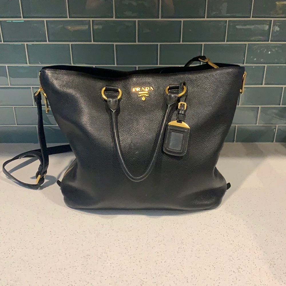 Authentic PRADA Black Vitello Phenix Shopping Tote